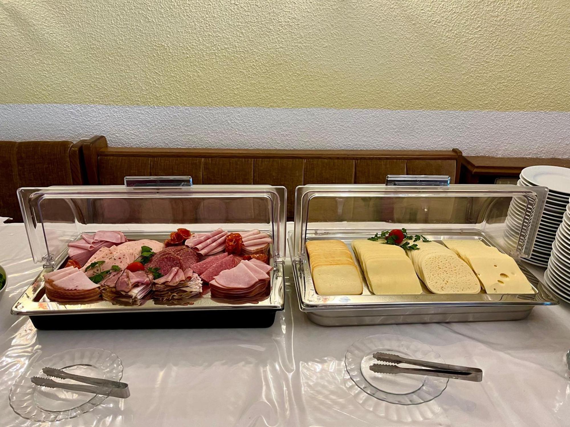 Attergauhof Hotel Sankt Georgen im Attergau Kültér fotó