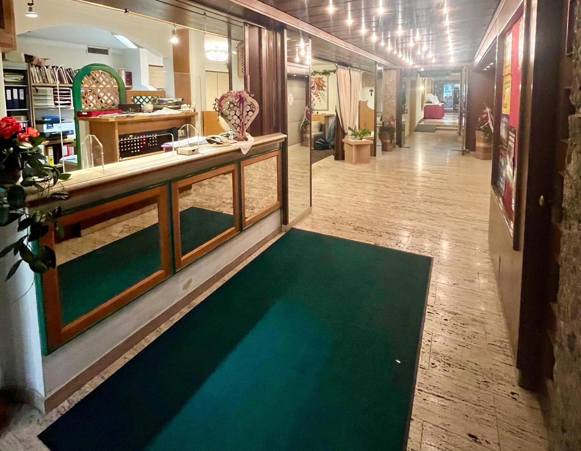 Attergauhof Hotel Sankt Georgen im Attergau Kültér fotó